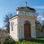 Tamanowice. Kaplica grobowa Drohojowskich na cmentarzu przy miejscowej cerkwi.