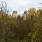 Laszki Murowane (ukr. Муроване). Ruiny zamku Mniszchów.